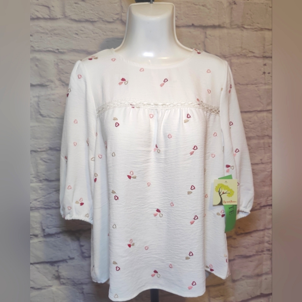 Fig & Flower  3/4 Sleeve heart Embroidered Boho Peasant Top  Small Petite